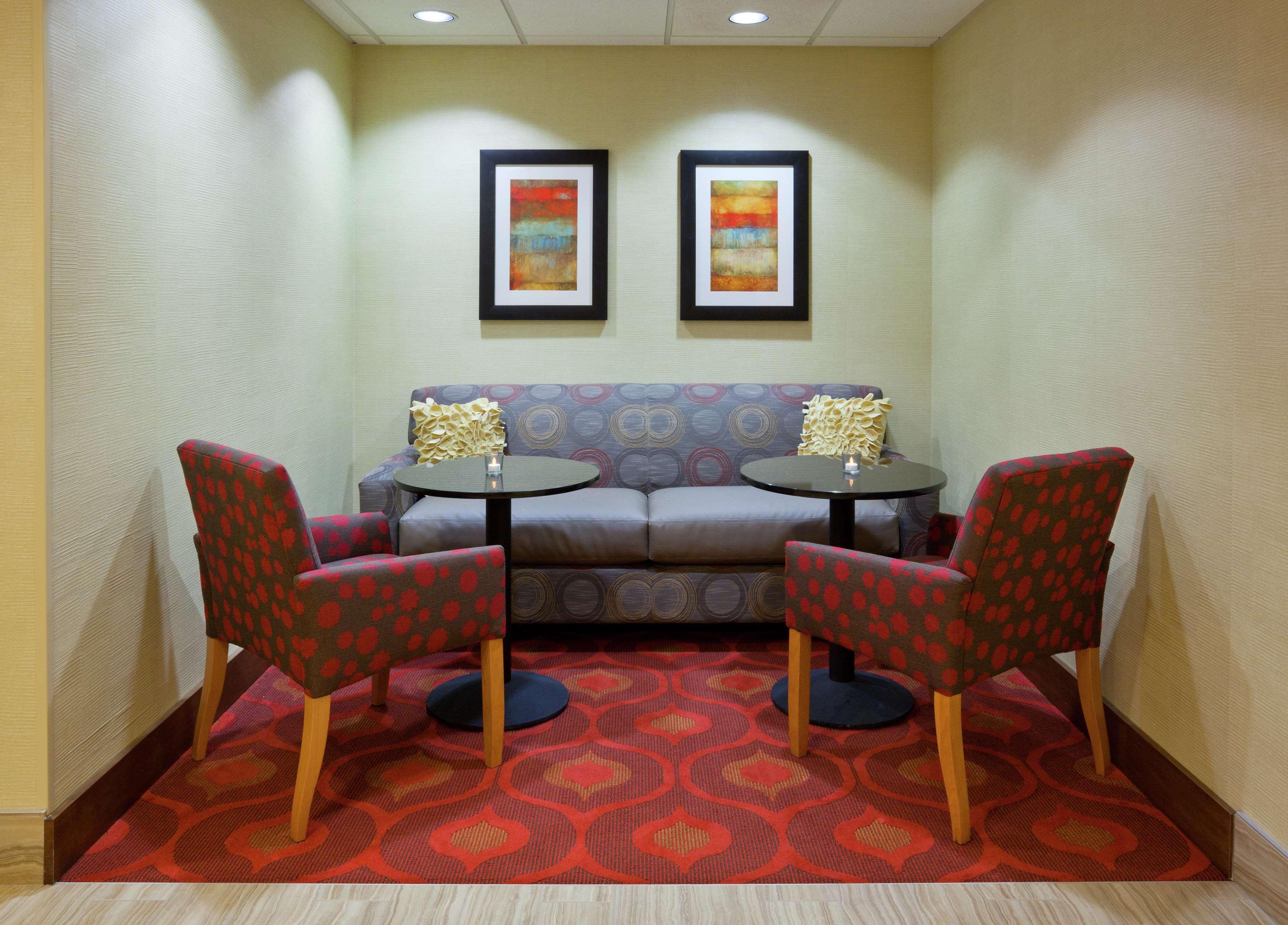 Hampton Inn Rockford Eksteriør bilde