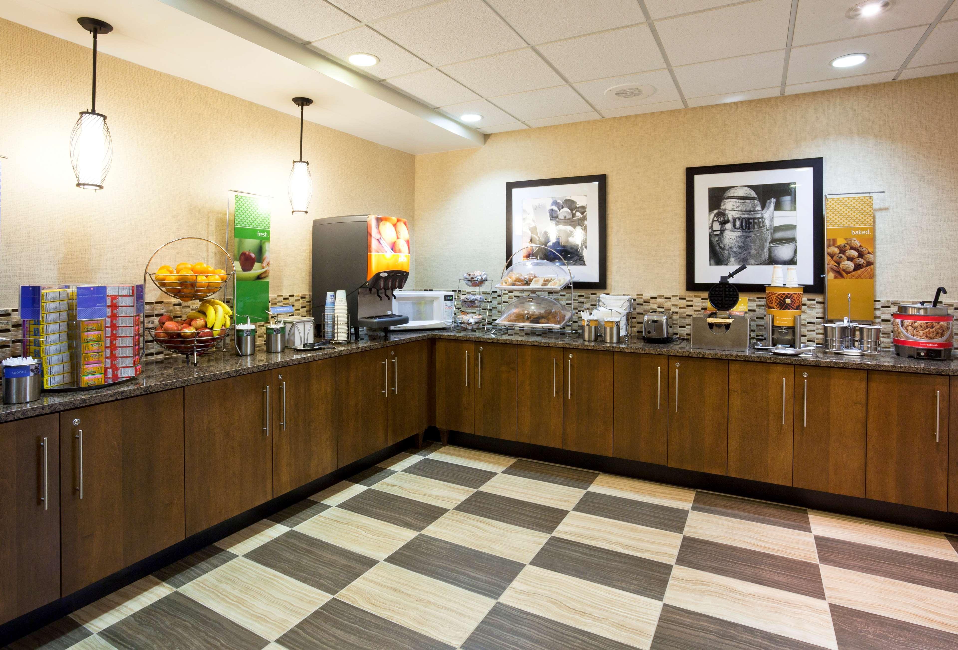 Hampton Inn Rockford Eksteriør bilde