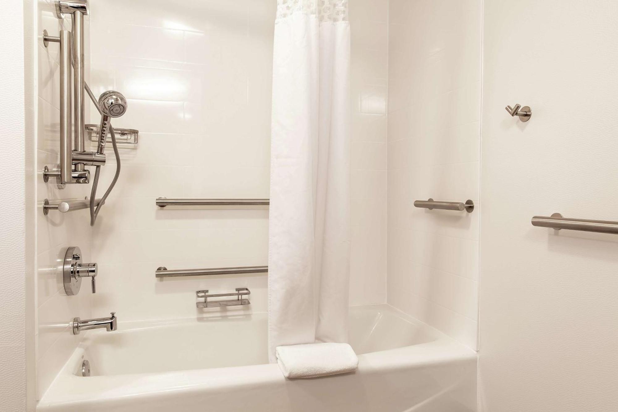 Hampton Inn Rockford Eksteriør bilde